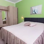 And Kod Eli Ravna Gora
